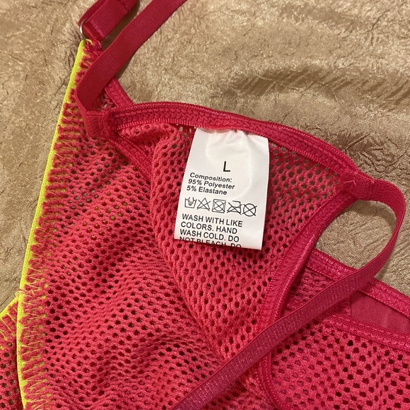 Matching Bra & Thongs. SZ L - Picture 7 of 9